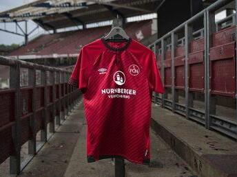 Das neue Heimtrikot des 1. FC Nürnberg landet im Trikot-Ranking  der Mediadesign Hochschule nur im unteren Mittelfeld. Foto: fcn.de