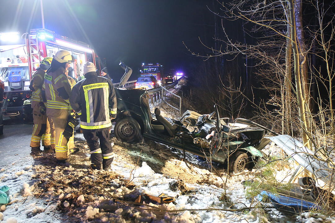 Tödlicher Unfall in Oberfranken: 38-Jähriger stirbt bei Weißenstadt