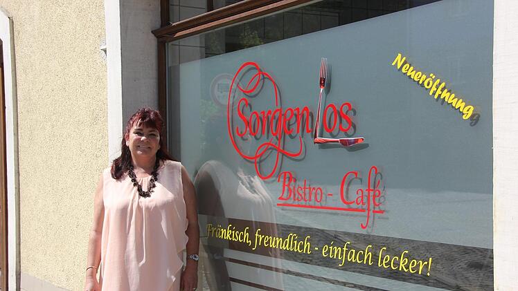 Melani Buchmann freut sich auf die Arbeit in ihrem  neuen Bistro und Café in der Schwedenstraße.  Foto: Andreas Schmitt