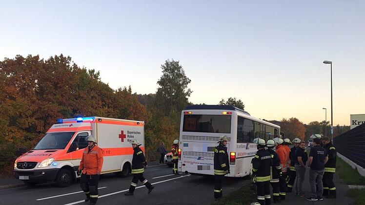 Ein achtj&auml;hriges Schulkind wurde am vergangenen Donnerstag (11. Oktober 2018) in Kronach  bei einem Unfall mit einem Bus schwer verletzt. Foto: Freiwillige Feuerwehr Kronach