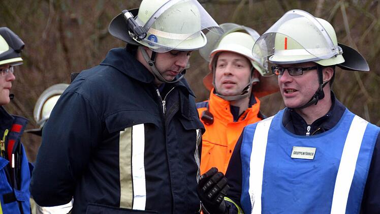 Die Feuerwehr bei den Löscharbeiten in Garitz. Foto: Rauch