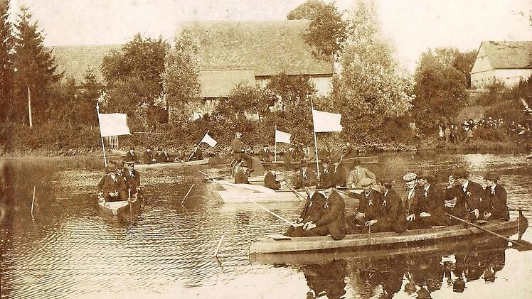 Die feine Gesellschaft von Kulmbach hatte sich Ende des 19. Jahrhunderts an den Roten Main zurückgezogen - inklusive Regattas.