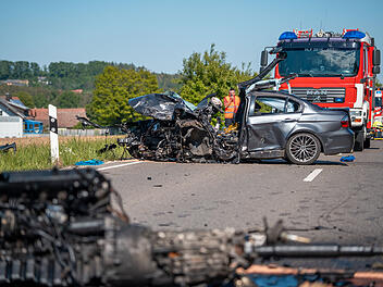 Pleinfeld: 42-Jährige stirbt nach tödlichem Crash - weitere Person in Lebensgefahr
