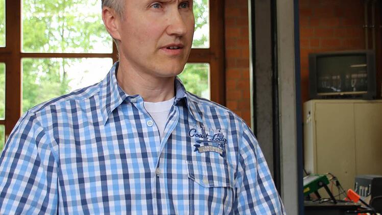 Eindrücke von der Übergabe des Fahrzeugs. Foto: Ralf Ruppert