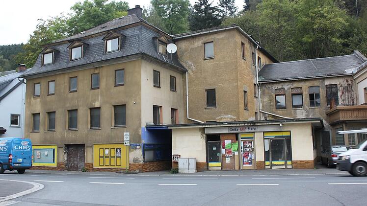 Das alte KEZ-Gebäude in Ludwigstadt wurde als Beispiel genannt, welche Probleme es bei der "Wiederbelebung" von Leerständen geben kann.