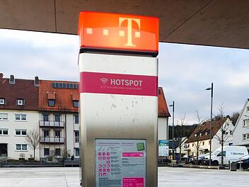 Gegen den Abbau des öffentlichen Telefons in Wildflecken stimmte geschlossen der Marktgemeinderat.  Foto: Sebastian Schmitt-Mathea