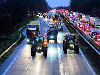 A9 bei Kulmbach: Bauern wollten Autobahn lahmlegen - "Vernunft siegt über Aktionismus"