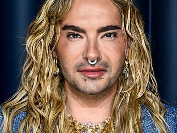 Im Podcast "Kaulitz Hills" hat Bill Kaulitz dar&uuml;ber gesprochen, wie gestresst er sich derzeit f&uuml;hlt.