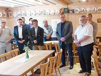 Der Segen wurde dem Haus innen erteilt. Das "Glöckla" in Unterelldorf ist frisch renoviert und wird als Gemeinschaftshaus dienen.