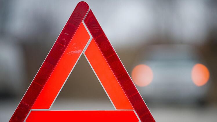 Gl&uuml;ck im Ungl&uuml;ck hatte ein 18-j&auml;hriger Fahranf&auml;nger am Samstagnachmittag. Er wollte bei Ebensfeld von der A 73 abfahren, war aber viel zu schnell. Symbolfoto: Franziska Gabbert/dpa