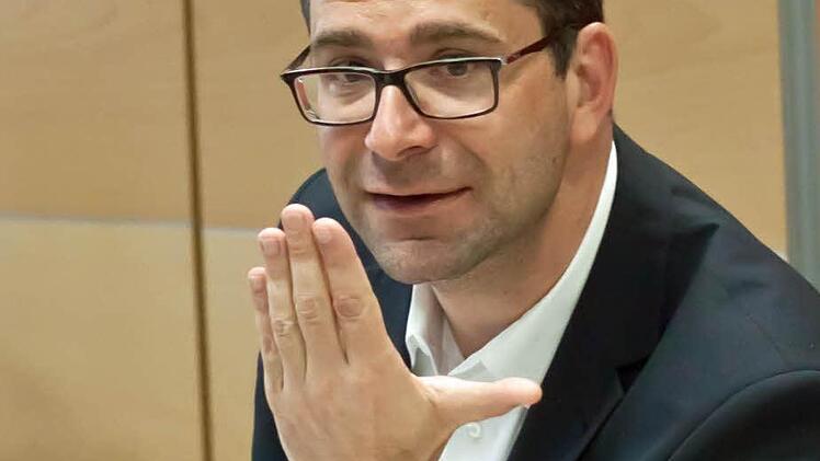 Intendant Bodo Busse führt Regie bei "Dorian Gray".