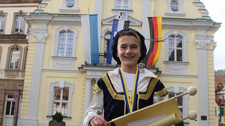 Der Hofmarschall - Carlos Dück -hatte sich zur Schlüsselübernahme im Rathaus eine gesalzene Rede ausgedacht.