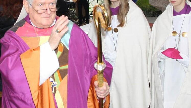 Bilder vom Besuch des Bischofs in Garitz. Fotos: Ralf Ruppert