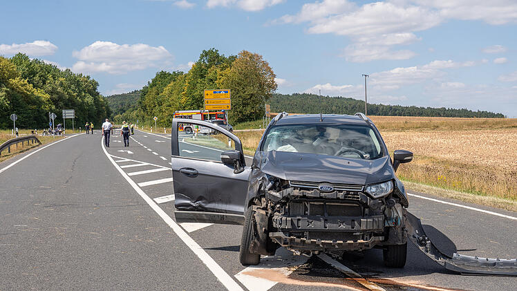 Schwerer Unfall auf der B303 bei Burgpreppach