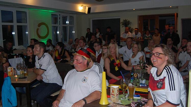 Public Viewing im Salinenblick Bad Kissingen Foto: Sigismund von Dobschütz