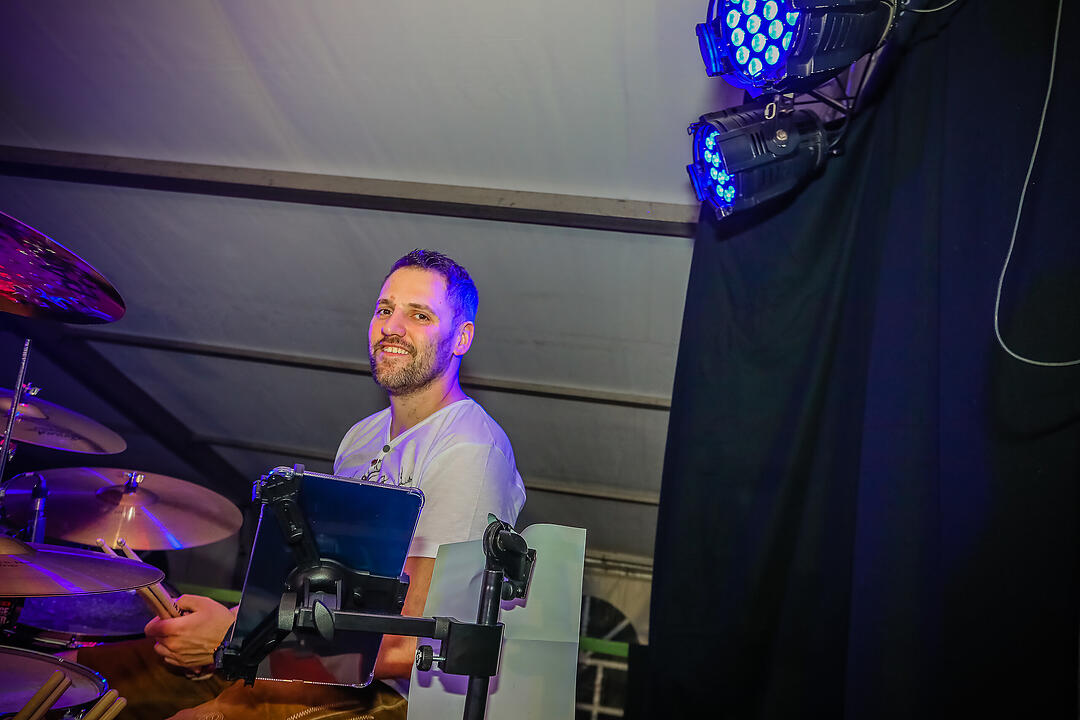 Samstagsparty im Festzelt!