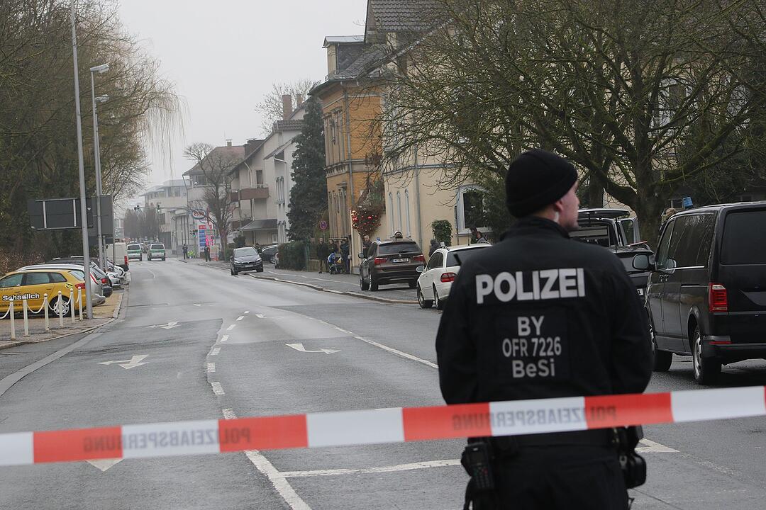 Coburg: SEK-Einsatz in Wohnung an Angerturnhalle – Haus wurde gestürmt