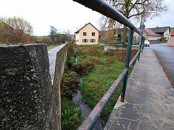 Sanierungsbedürftig: der Klingenbach bei Windheim.