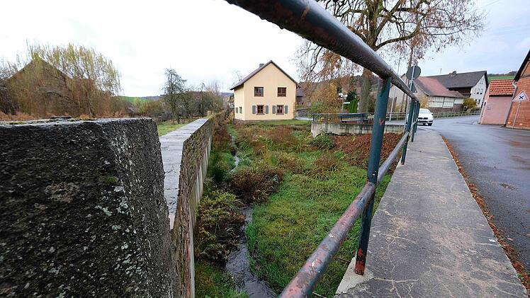 Sanierungsbedürftig: der Klingenbach bei Windheim.