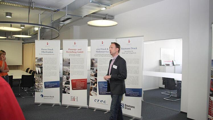 Bei der Druckereiführung bei Baumann Druck können die Besucher hinter die Kulissen schauen. Foto: Jennifer Hauser