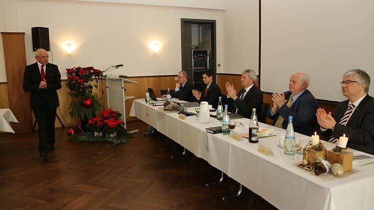 Landrat Günther Denzler erhält Ehrentitel Foto: Barbara Herbst