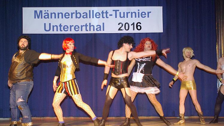 Turnier für Männerballett in Untererthal.