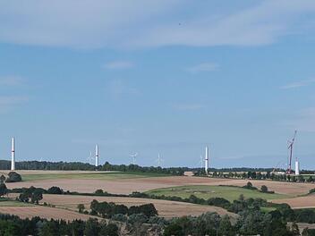 Windkraftanlagen bei Rugendorf Foto: Christine Fischer