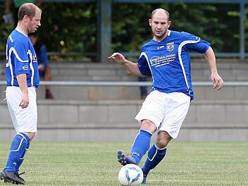 Tobias Eichhorn (rechts) wechselt zum Bezirksligisten FC Coburg. Foto: Archiv