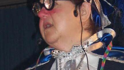 Ihren ersten Auftritt beim Büttenabend 2008 in Steinwiesen hatte Monika Reißig mit "dem Prinz vom letzten Jahr". Foto: Susanne Deuerling