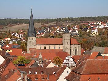 Für das Bürgermeisteramt im schönen Münnerstadt bewerben sich vier Kandidaten. Am 5. März werden sie bei einer Podiumsdiskussion in der Mehrzweckhalle Rede und Antwort stehen. Thomas Malz