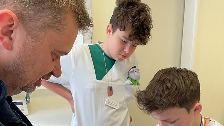 Bad Kissingen: Pflege, Medizintechnik und Co. ohne Klischees kennenlernen - Girls' und Boys' Day im Krankenhaus