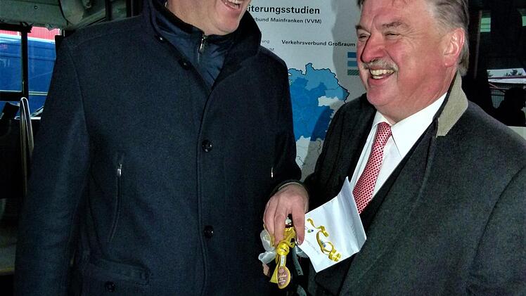 Strahlten um die Wette: Ministerpräsident Markus Söder (links) und der Kulmbacher Landrat Klaus Peter Söllner. Foto: Werner Reißaus