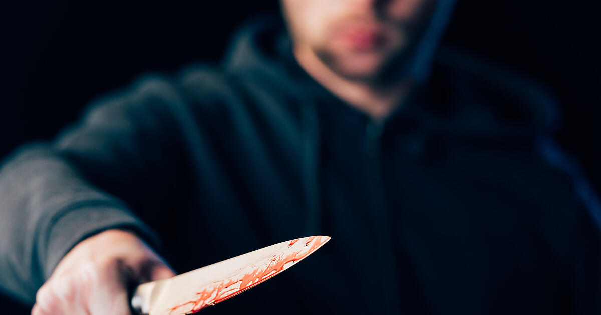 Argument in Nuremberg escalates - | Man injured with knife