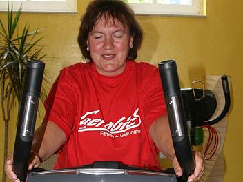 Petra Seiferth ist beim Pilotprojekt betriebliches Gesundheitsmanagement mit dabei. Sie ist überzeugt, dass Bewegung für Geist und Seele gut ist. Foto: Veronika Schadeck