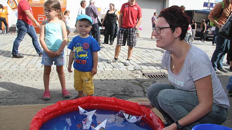 Schiffe im kleinen Planschbecken. Foto: Sonja Adam