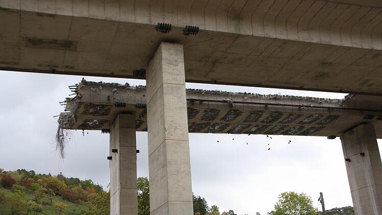 Eindrücke vom Abriss der Klöffelsberg-Brücke. Foto: Ralf Ruppert