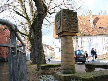 In der Forchheimer Wiesentstraße steht bereits ein Synagogengedenkstein. Bald soll dort eine Gedenk- und Informationstafel an die jüdische Geschichte Forchheims erinnern. Foto: Franziska Rieger