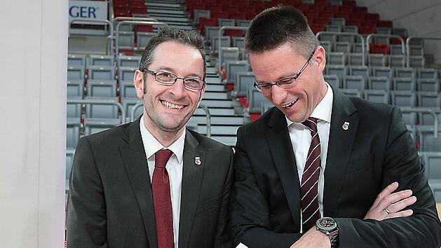 Gesch&auml;ftsf&uuml;hrer Rolf Beyer (r.) und Sportdirektor Daniele Baiesi basteln bereits seit Monaten am Team der Brose Baskets f&uuml;r die kommende Saison. Foto: sportpress