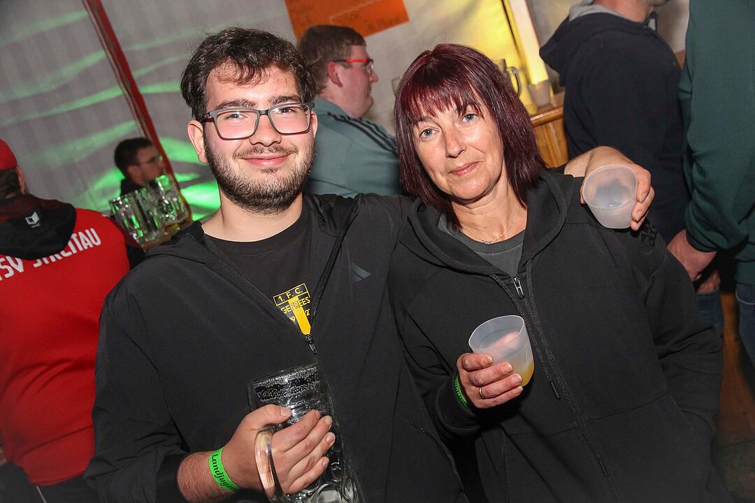 Party mit den DORFROCKERN Party mit den DORFROCKERN
