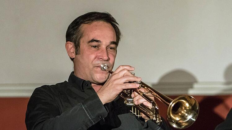 Das Quintett "Fei scho" begeisterte sein Publikum in der Reihe "Cultur im Contakt" in Coburg. Foto: Jochen Berger