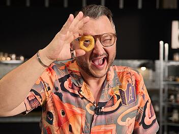 Guter Durchblick: Sebastian Lege wei&szlig; als Food-Experte, wie in Gro&szlig;k&uuml;chen gearbeitet wird.