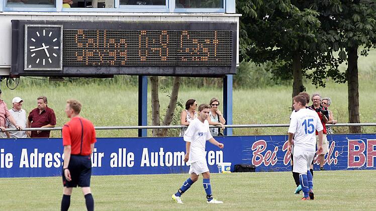 Da steht es auf der Anzeige: Der FC Sand gewann tatsächlich mit 8:0.