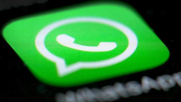 Der Messenger WhatsApp steht vor einer krassen Ver&auml;nderung. WhatsApp-Chef Matt Idema will die App profitabel machen. Ger&uuml;chten zufolge gibt es bald Werbung. Foto: Martin Gerten/dpa