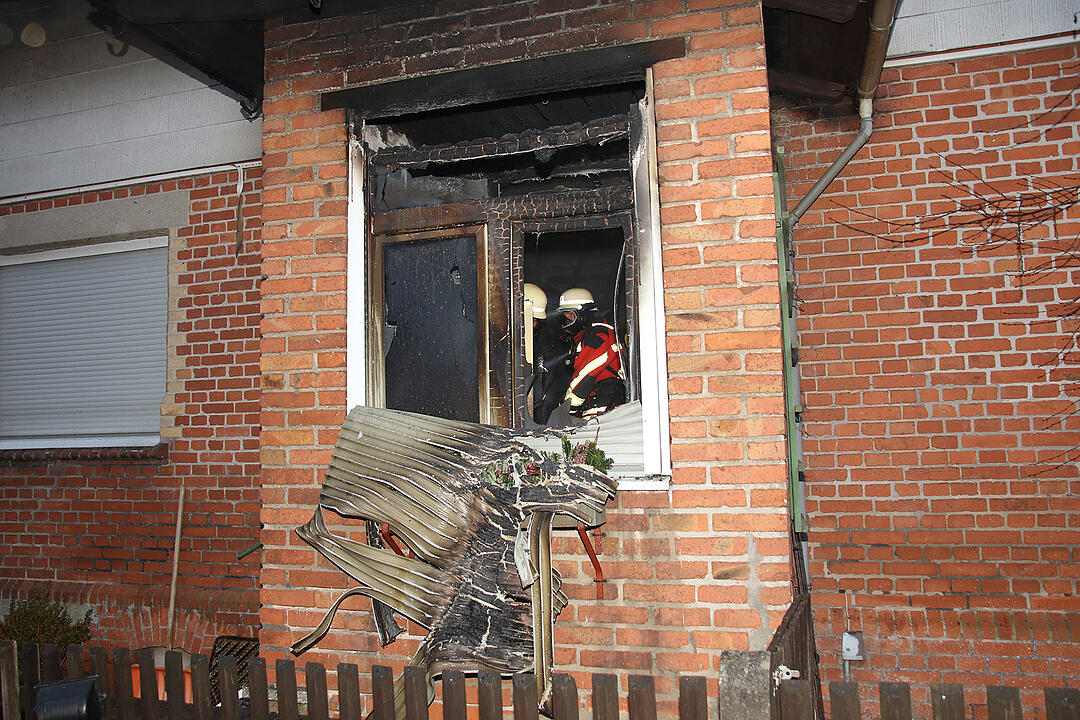 Wohnhausbrand in Coburg: Bewohnerin wurde schwer verletzt – Haus unbewohnbar