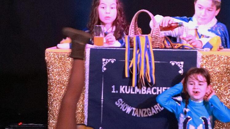 Dem Kinderprinzenpaar Jonas I. und Marielle I., wurde  mit verschiedenen Tänzen gehuldigt.