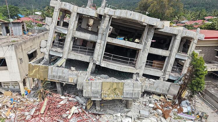 Nach Erdbeben auf den Philippinen