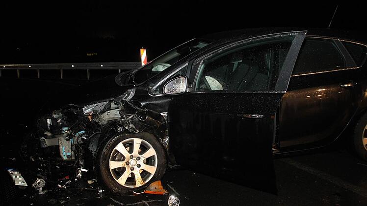 Auch am Opel Astra entstand Totalschaden.