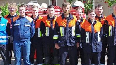 Feuerwehrleute aus Wolfsdorf und Grundfeld absolvierten die Leistungsprüfung. Foto: Thomas Hümmer