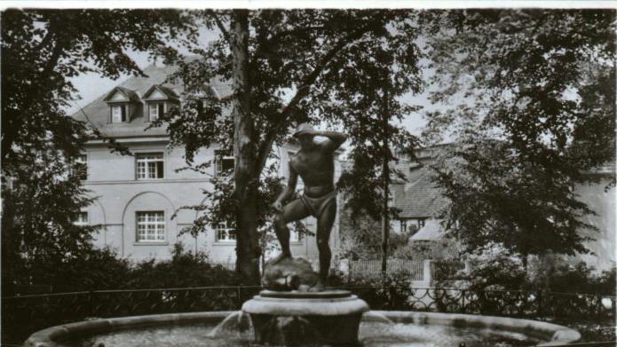F&uuml;r die Kopfstudie seiner Figur "David" wurde Bachmann 1918/19 mit dem h&ouml;chsten Akademiepreis &uuml;berhaupt ausgezeichnet. Foto: Stadtarchiv