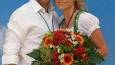 Jasmin und ihr Freund Oliver freuen sich über den Titel. Foto: privat